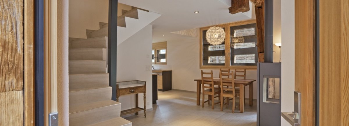 Modernes Wohnen in einem uralten Stall